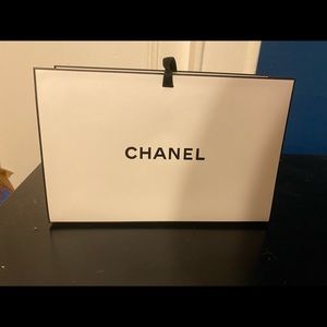 Chanel box